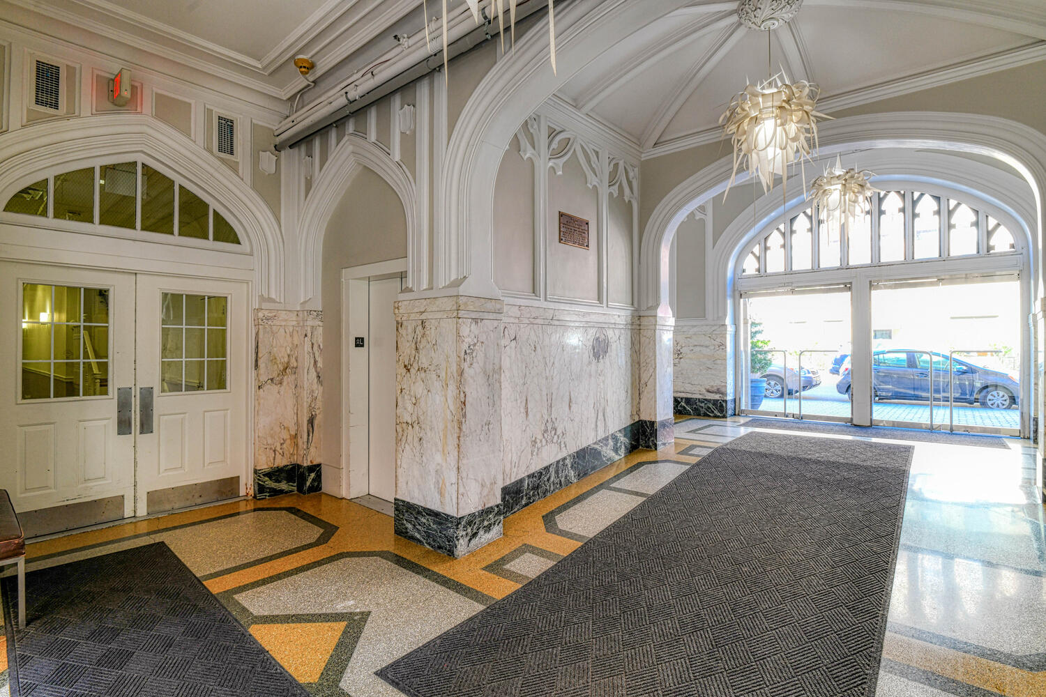 501 Adams St., 5B Singleton Galmann Realty